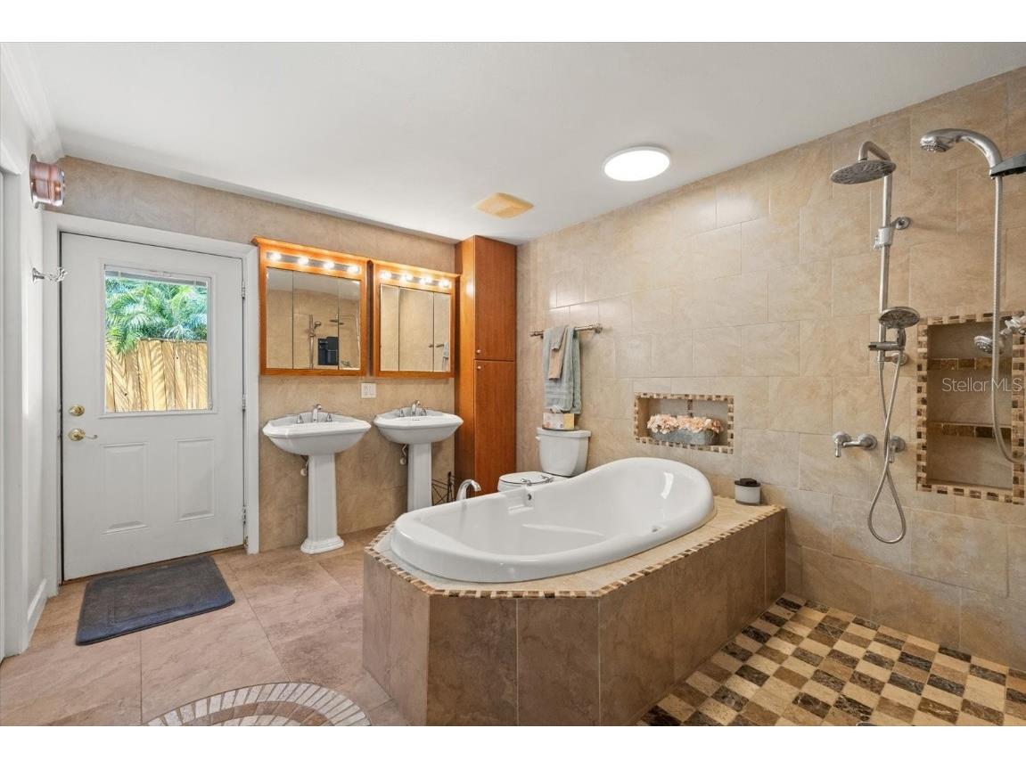 5024 37th Street E Bradenton FL 34203 A4649361 image18