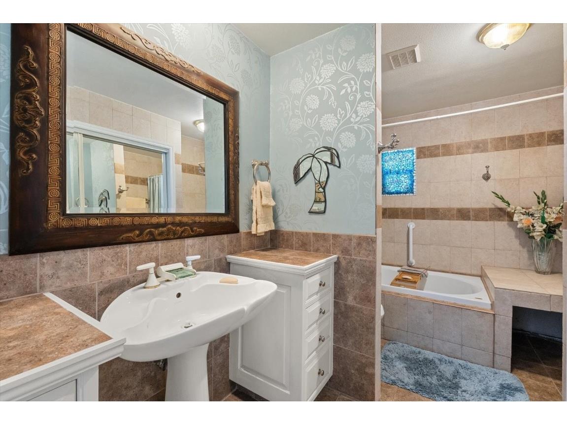 5024 37th Street E Bradenton FL 34203 A4649361 image21