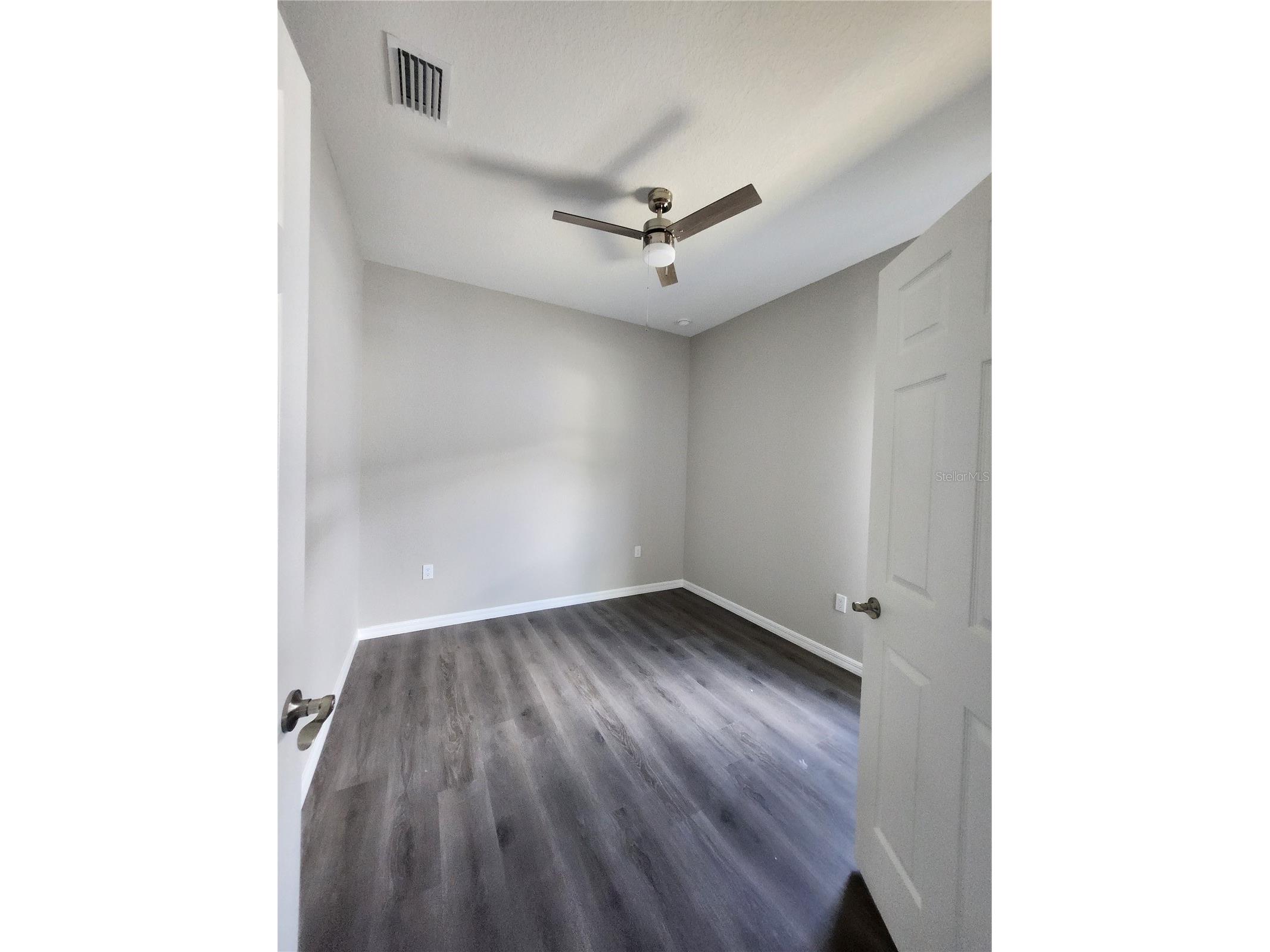 5024 Finders Court Tampa FL 33617 TB8516846 image12