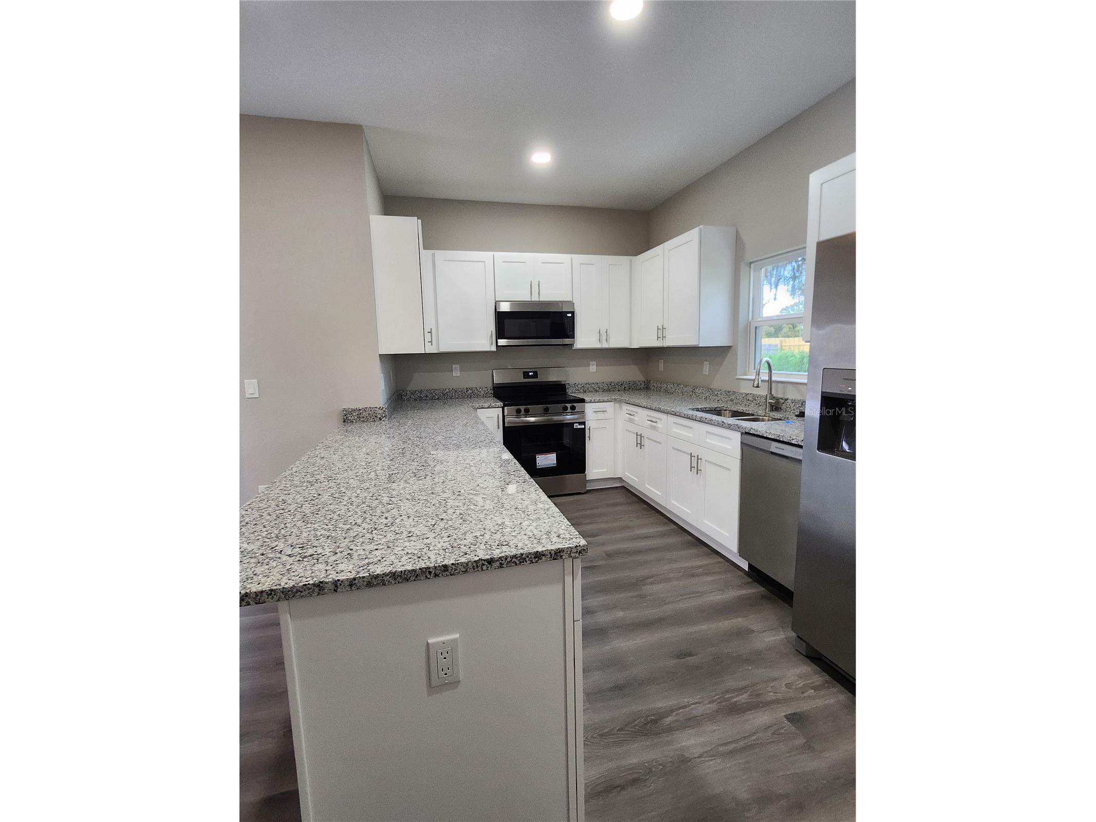 5024 Finders Court Tampa FL 33617 TB8516846 image2