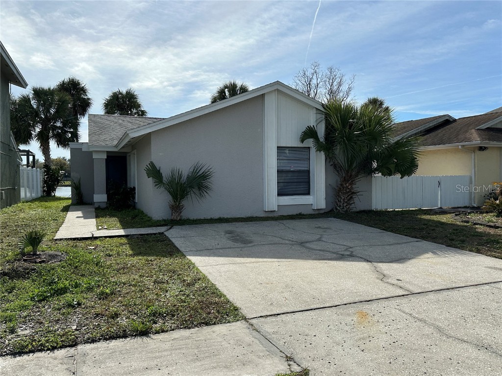5024 Springwood Drive Tampa FL 33624 U8224644 image1
