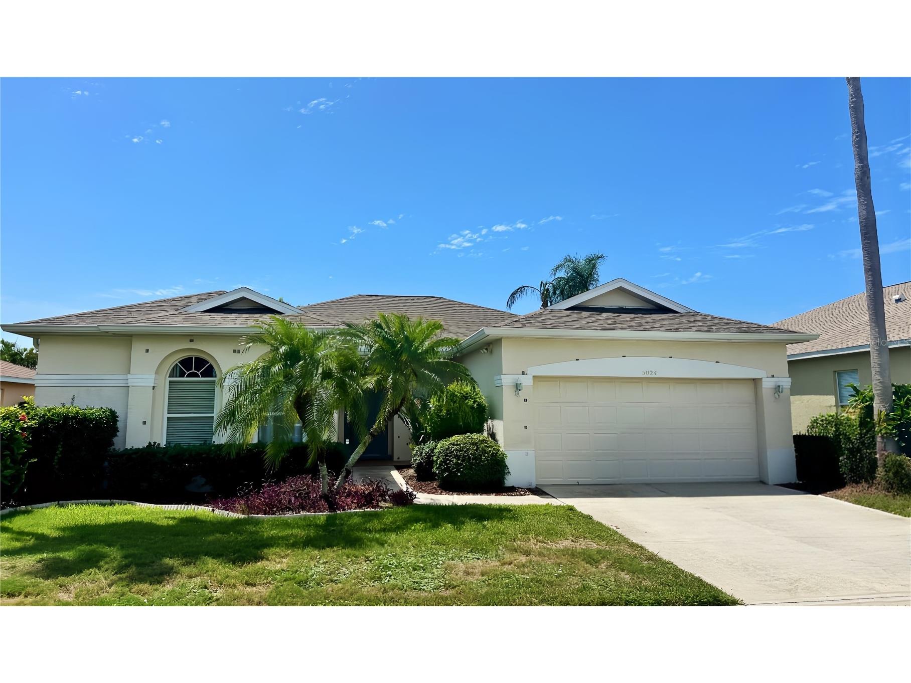 5024 Sturbridge Court Sarasota FL 34238 A4700047 image1