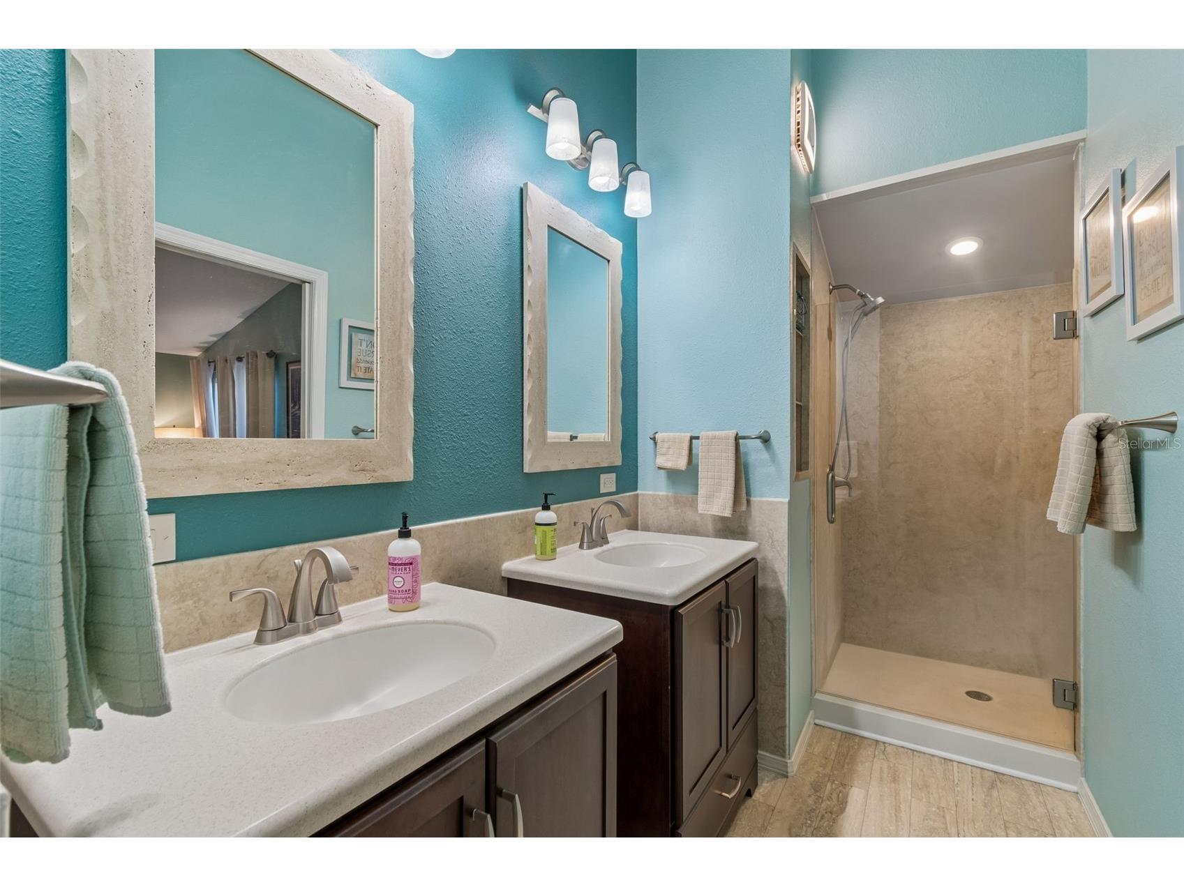 5024 Umber Way S Tampa FL 33624 TB8491055 image24