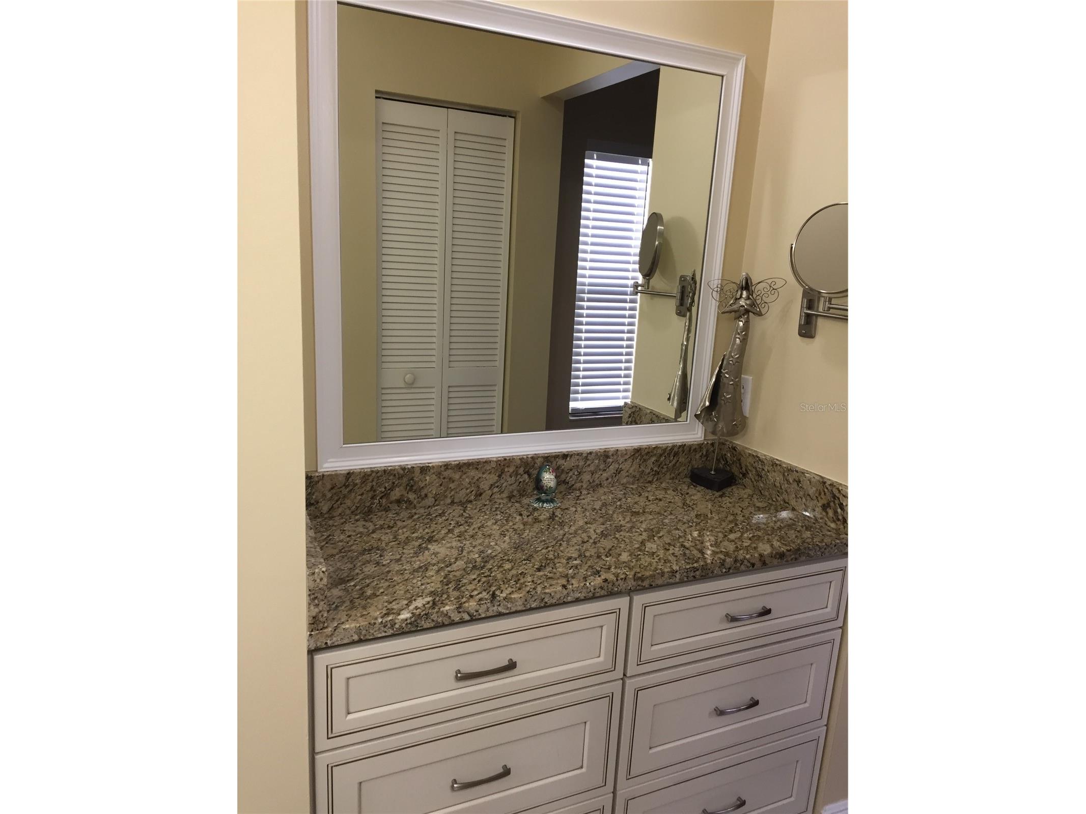 5025 82nd Way E Sarasota FL 34243 A4693283 image15