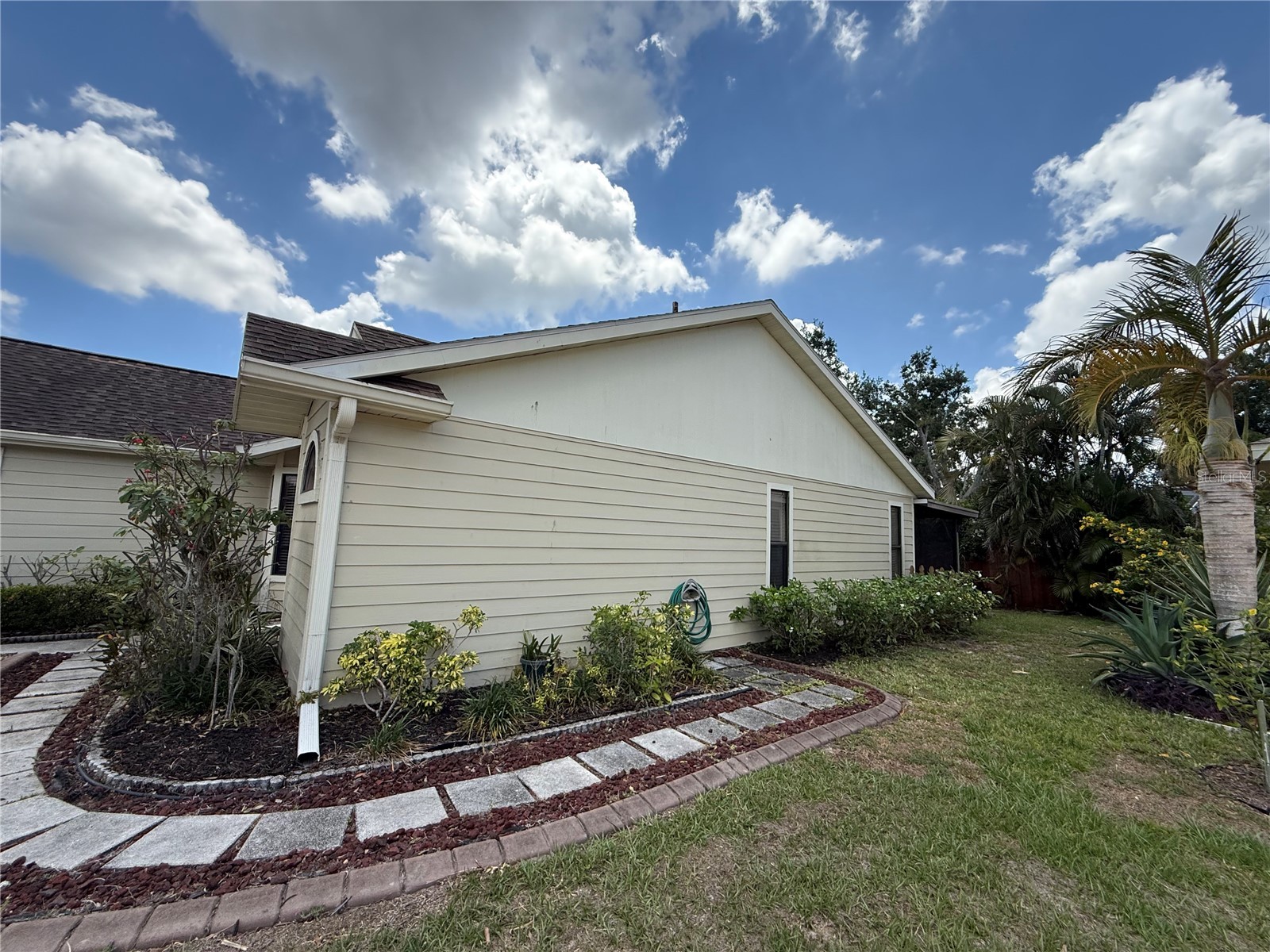 5025 82nd Way E Sarasota FL 34243 A4693283 image18