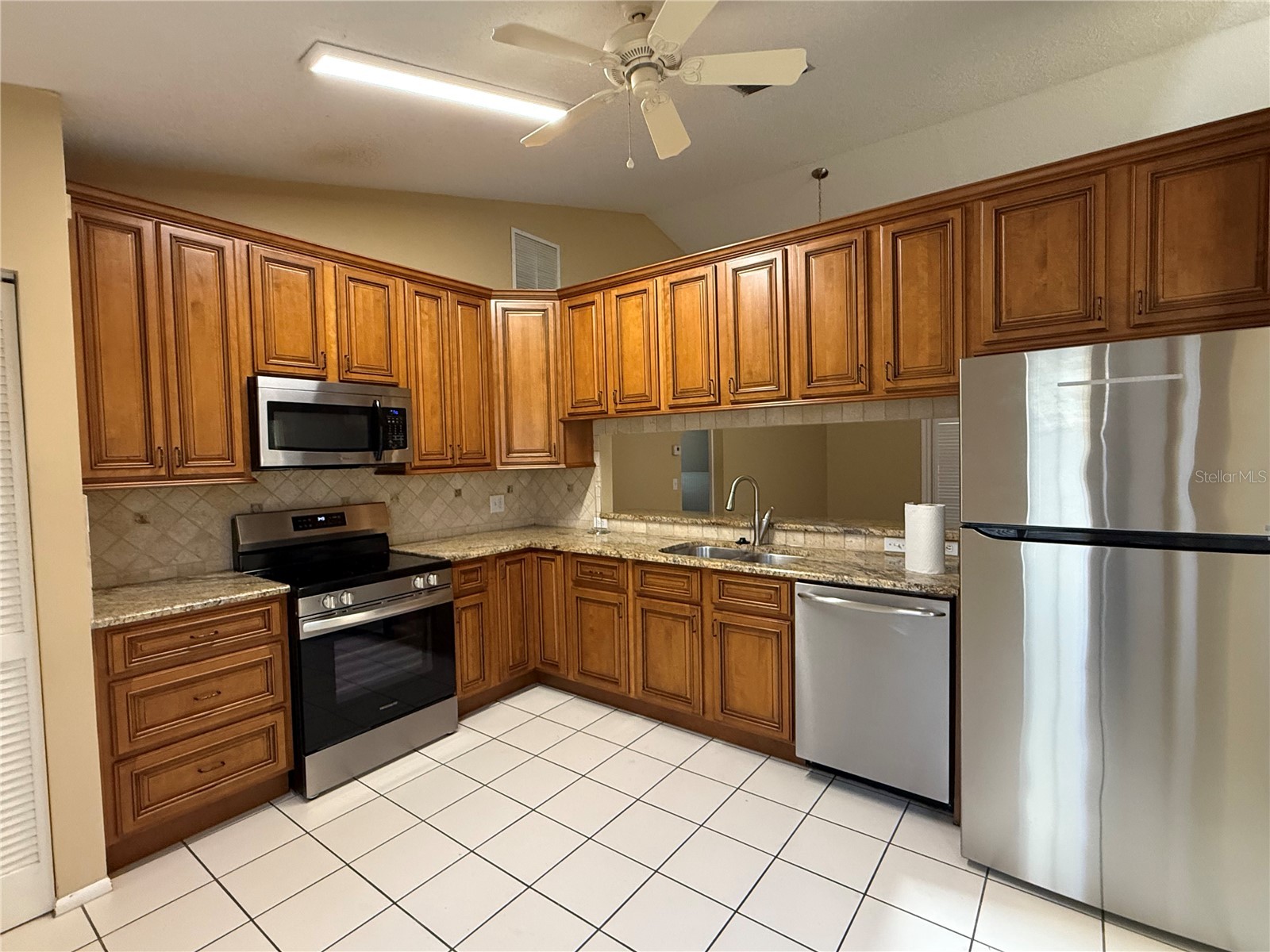 5025 82nd Way E Sarasota FL 34243 A4693283 image6