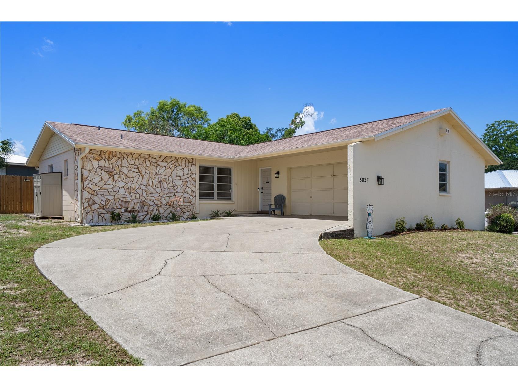 5025 Bromley Avenue Spring Hill FL 34609 W7885719 image1