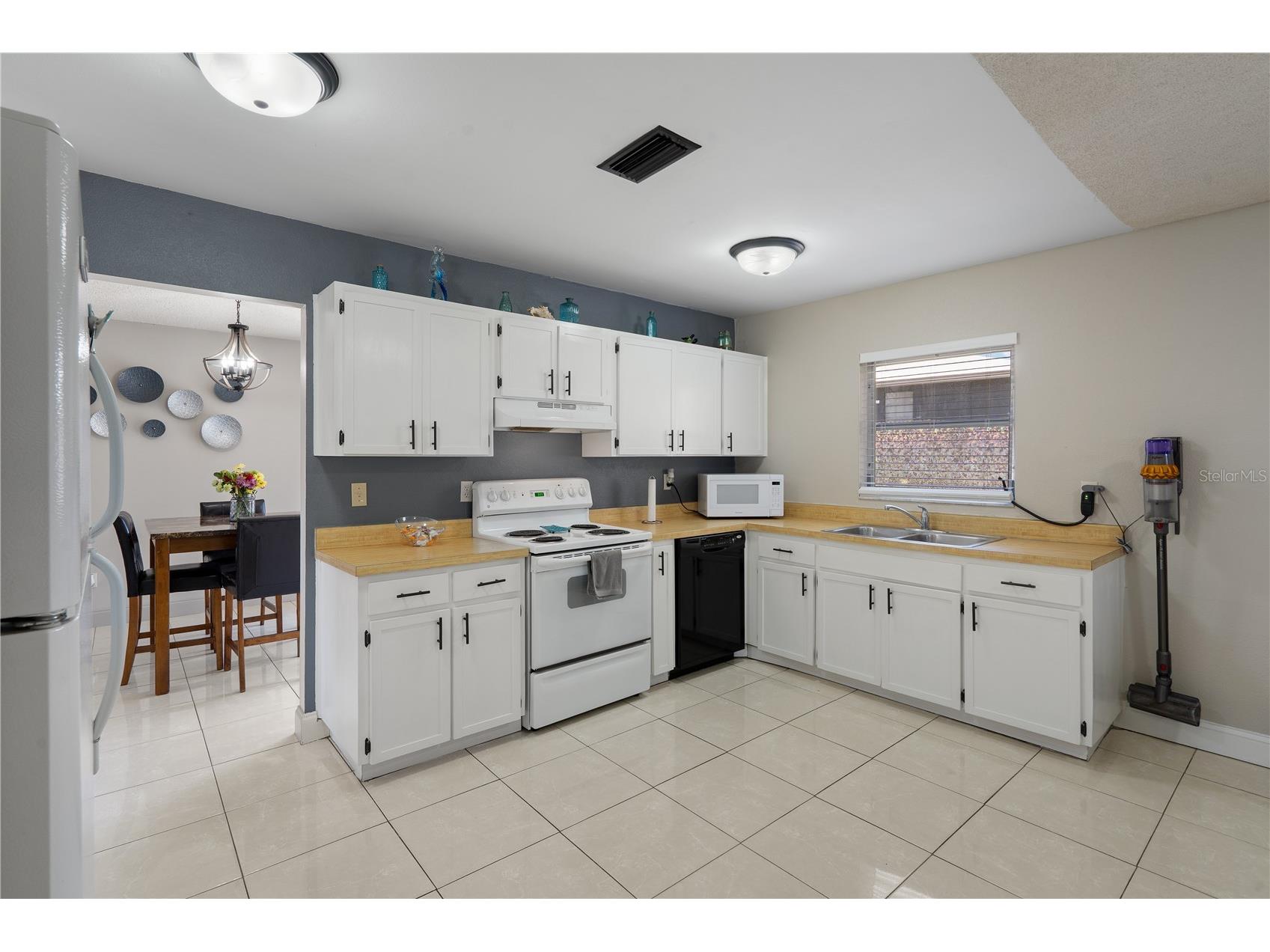 5025 Bromley Avenue Spring Hill FL 34609 W7885719 image12