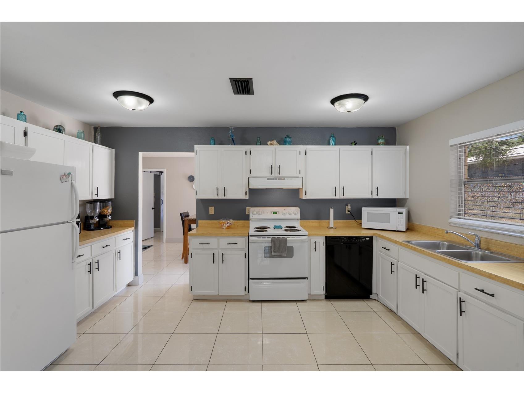5025 Bromley Avenue Spring Hill FL 34609 W7885719 image14