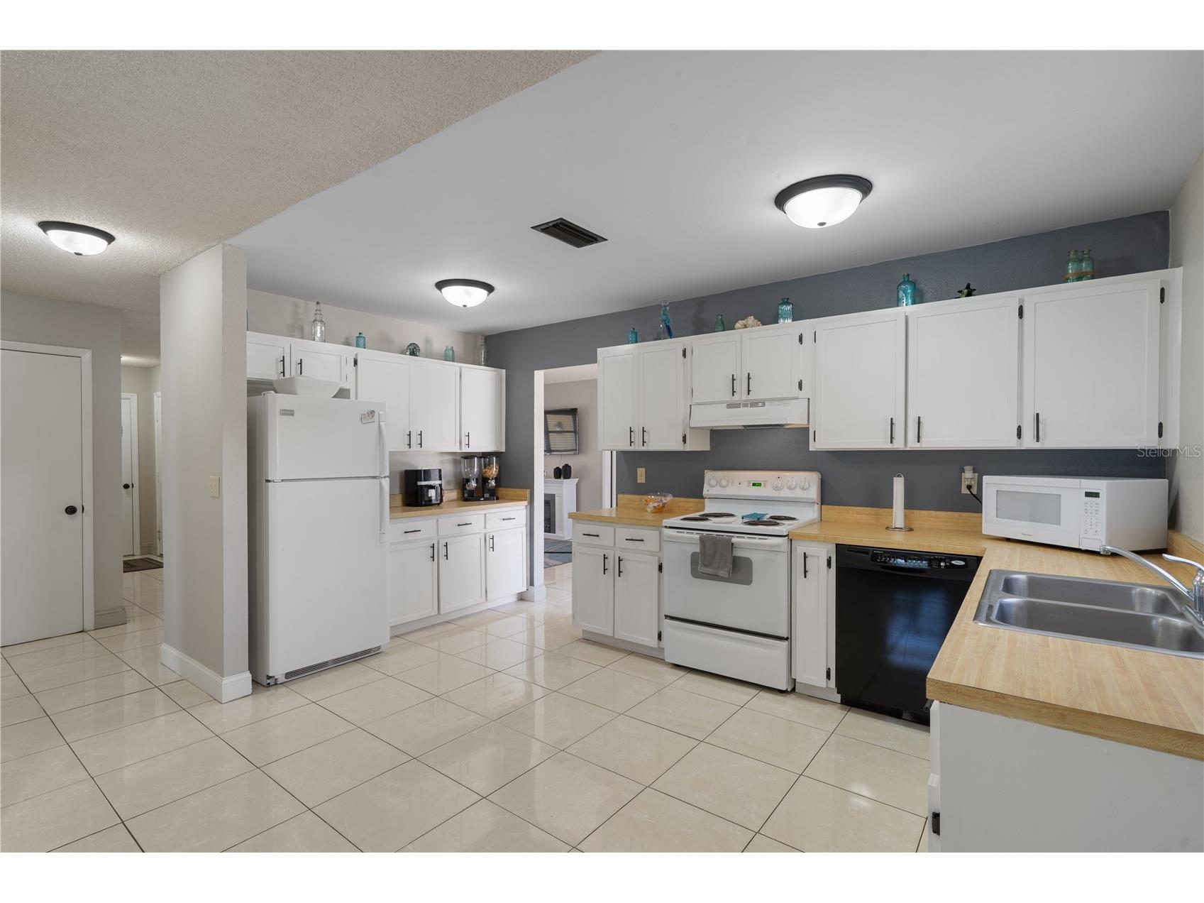 5025 Bromley Avenue Spring Hill FL 34609 W7885719 image15
