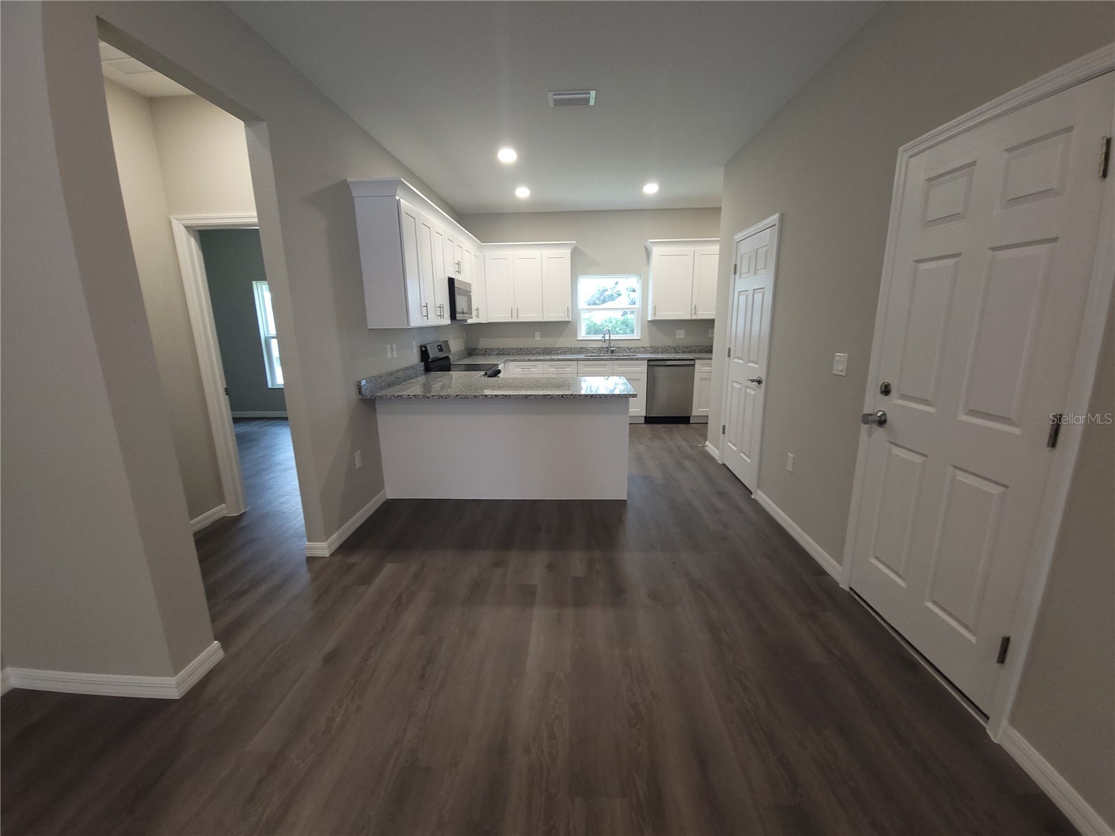5025 Finders Court Tampa FL 33617 TB8517591 image3