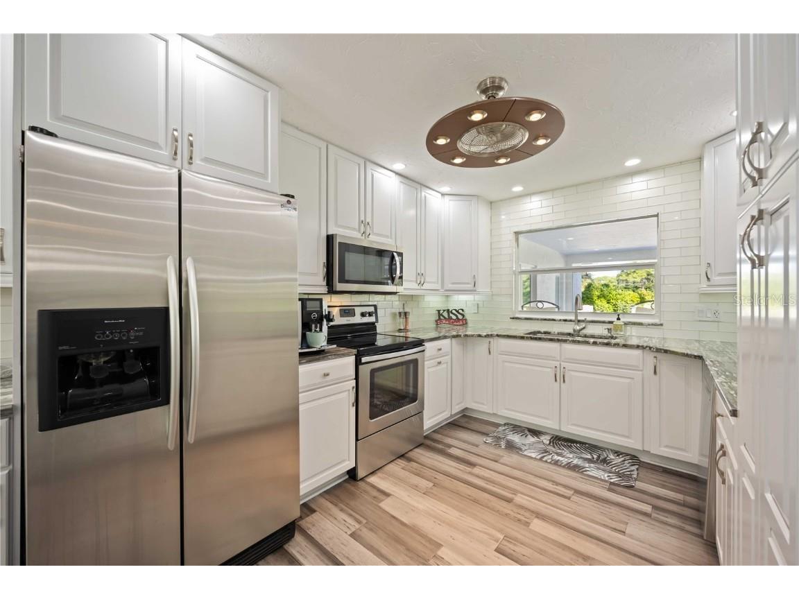 5025 Marsh Field Road Sarasota FL 34235 A4667464 image14