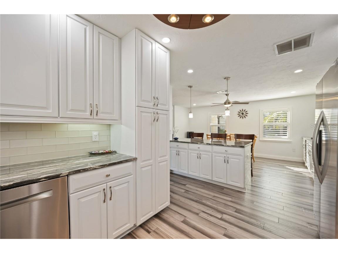 5025 Marsh Field Road Sarasota FL 34235 A4667464 image17