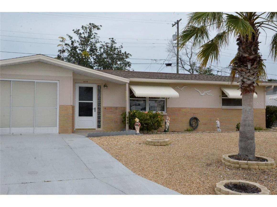 5025 Zodiac Avenue Holiday FL 34690 U8233703 image1