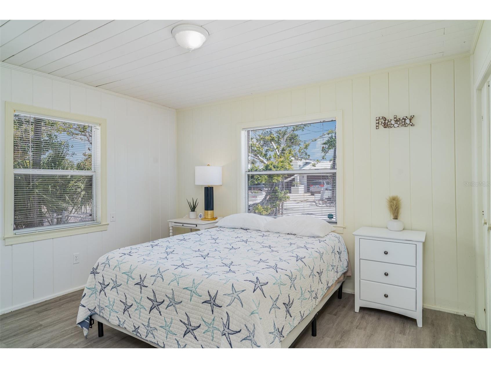 5026 Calle Minorga Sarasota FL 34242 A4690532 image17