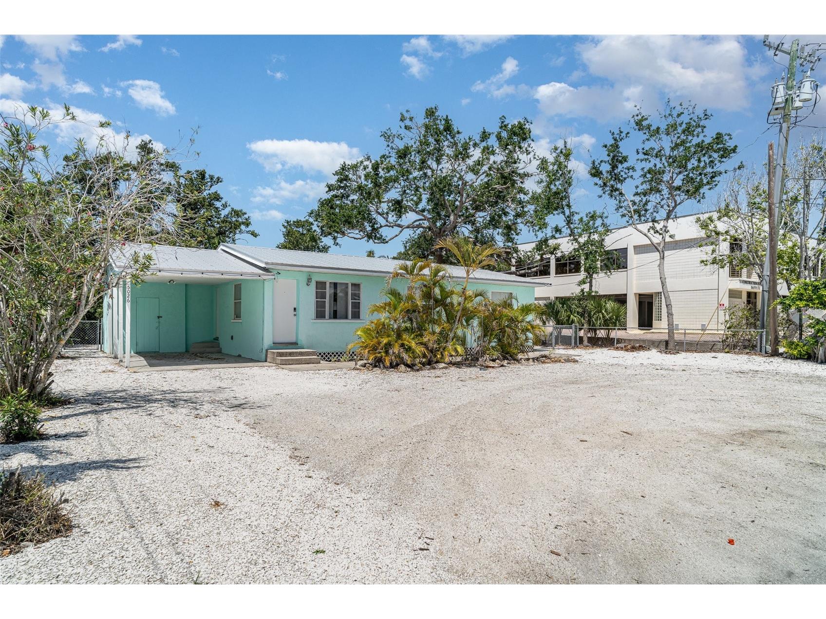 5026 Calle Minorga Sarasota FL 34242 A4690532 image4