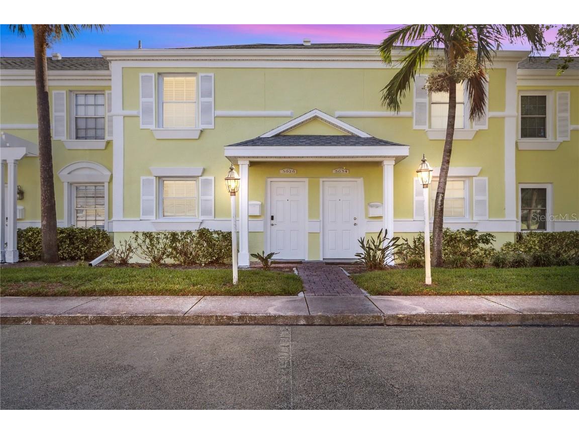 5026 Coquina Key Drive SE #5026 Saint Petersburg FL 33705 TB8410182 image1