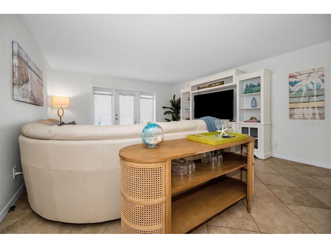 5026 Coquina Key Drive SE #5026 Saint Petersburg FL 33705 TB8410182 image40