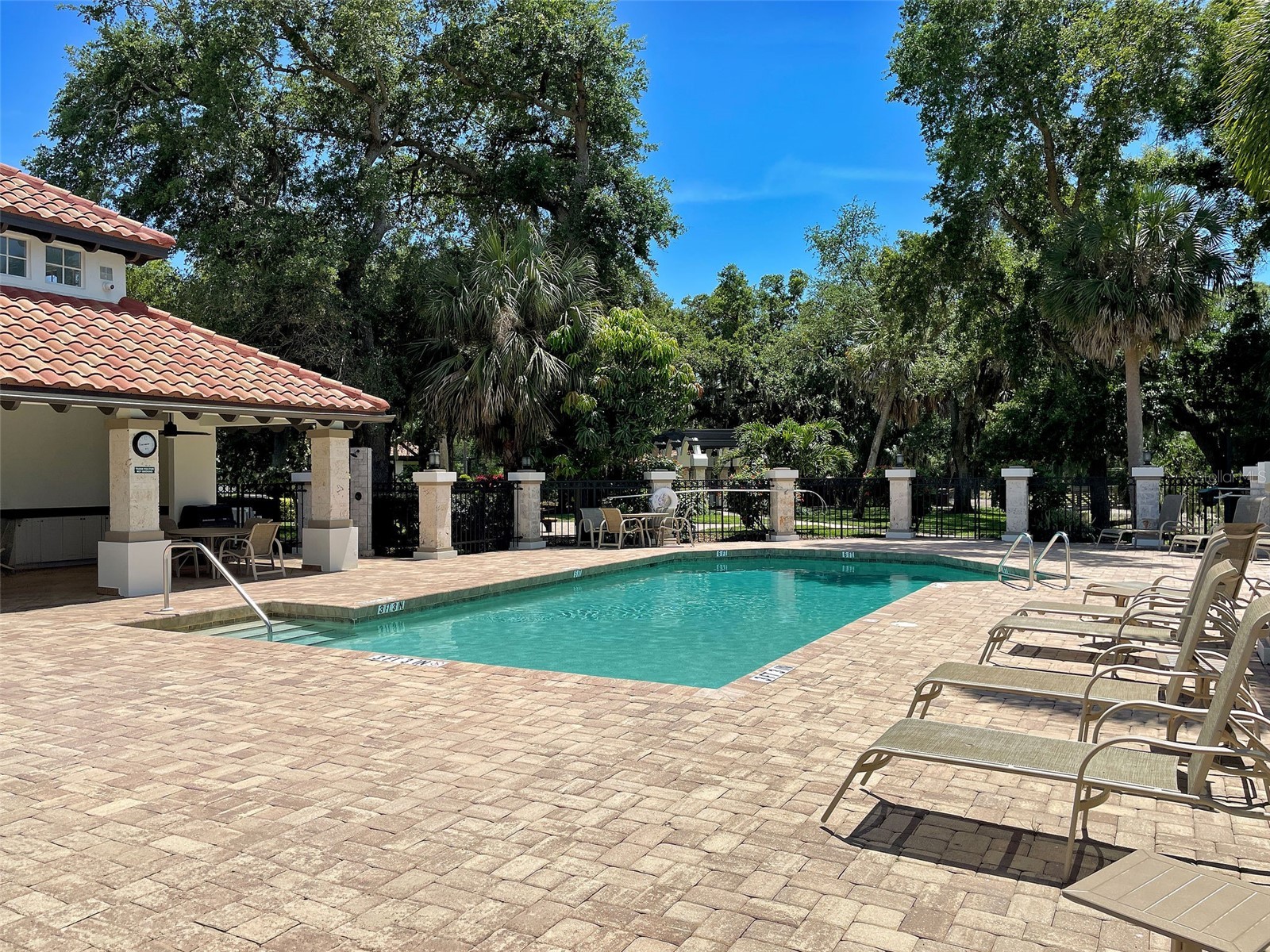 5026 Hanging Moss Lane Sarasota FL 34238 N6144508 image82