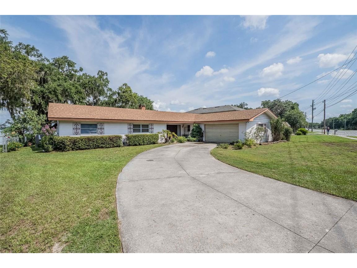 5026 N Socrum Loop Road Lakeland FL 33809 L4953255 image1