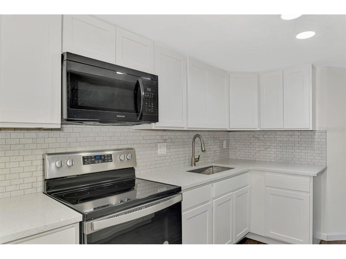 5026 Water Oak Drive #102 Bradenton FL 34207 A4675055 image14