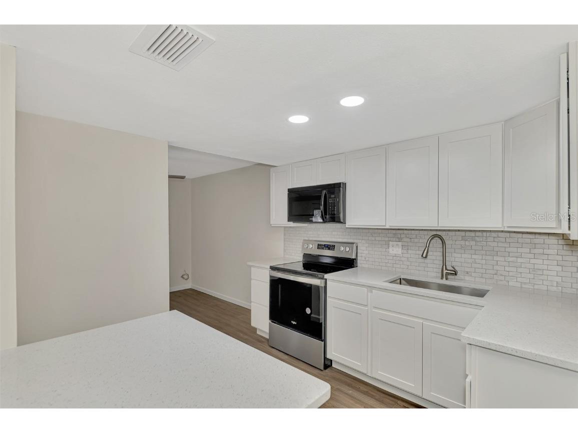 5026 Water Oak Drive #102 Bradenton FL 34207 A4675055 image17