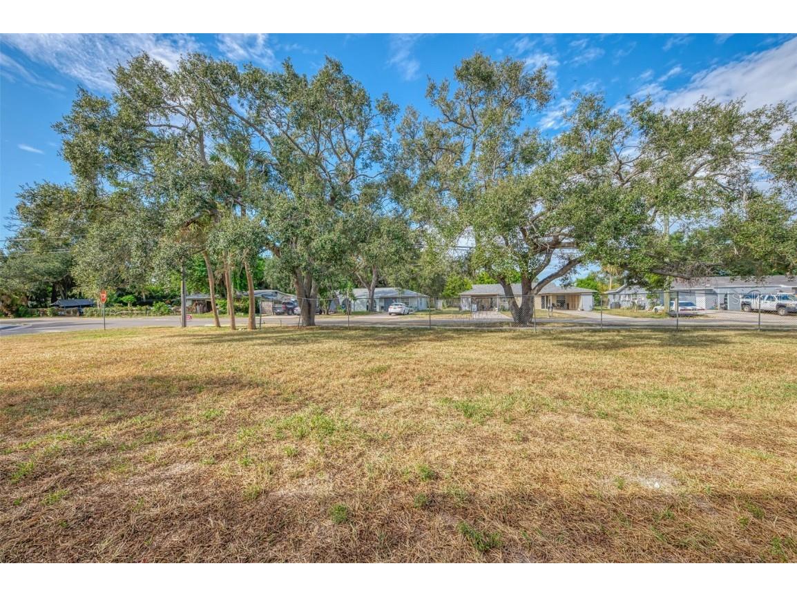 5026 Water Oak Drive #102 Bradenton FL 34207 A4675055 image37