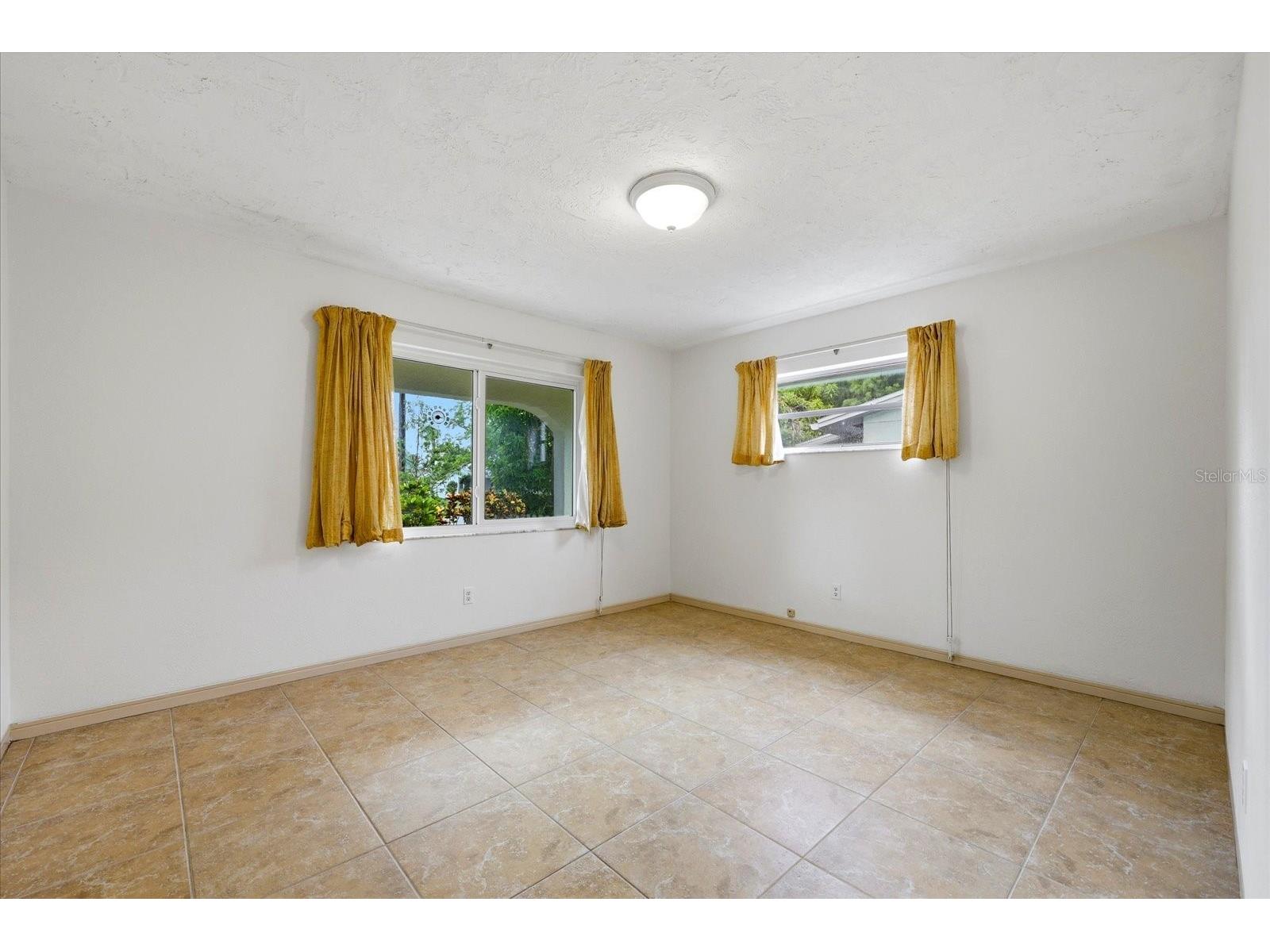 5027 1st Avenue N Saint Petersburg FL 33710 TB8524539 image11