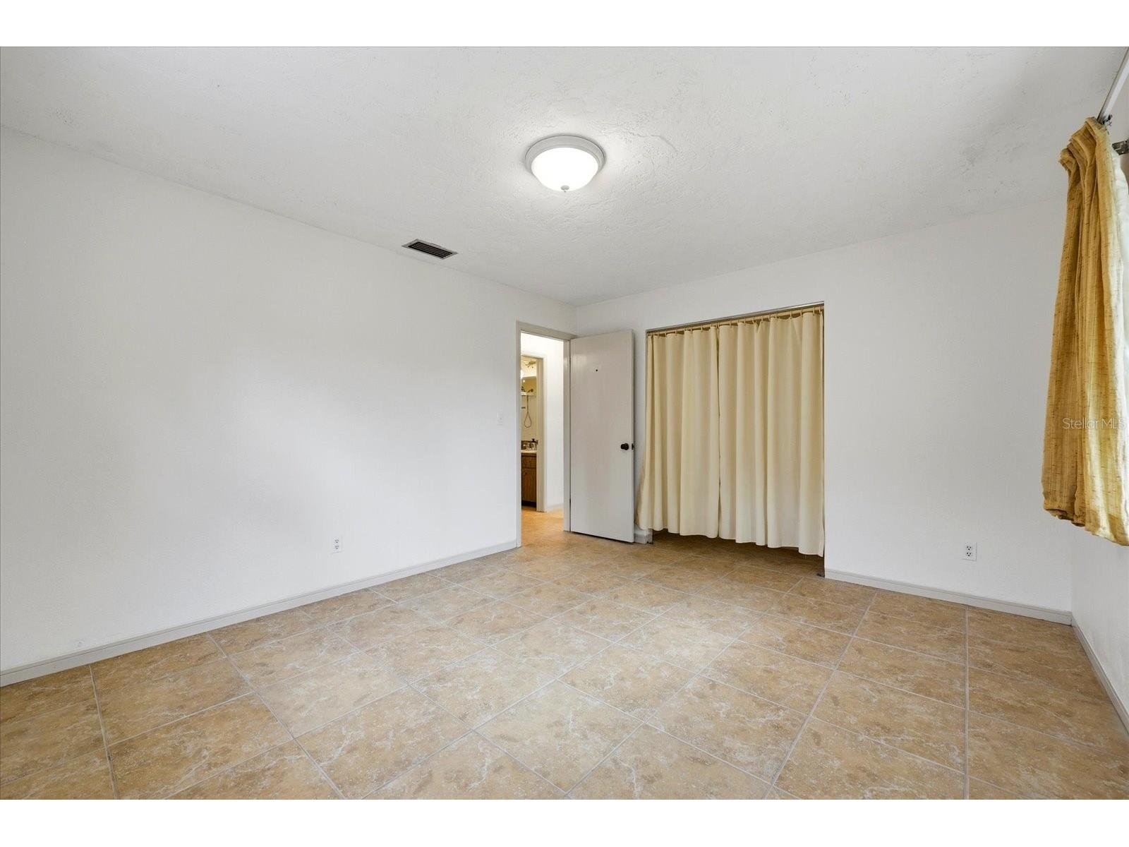 5027 1st Avenue N Saint Petersburg FL 33710 TB8524539 image13