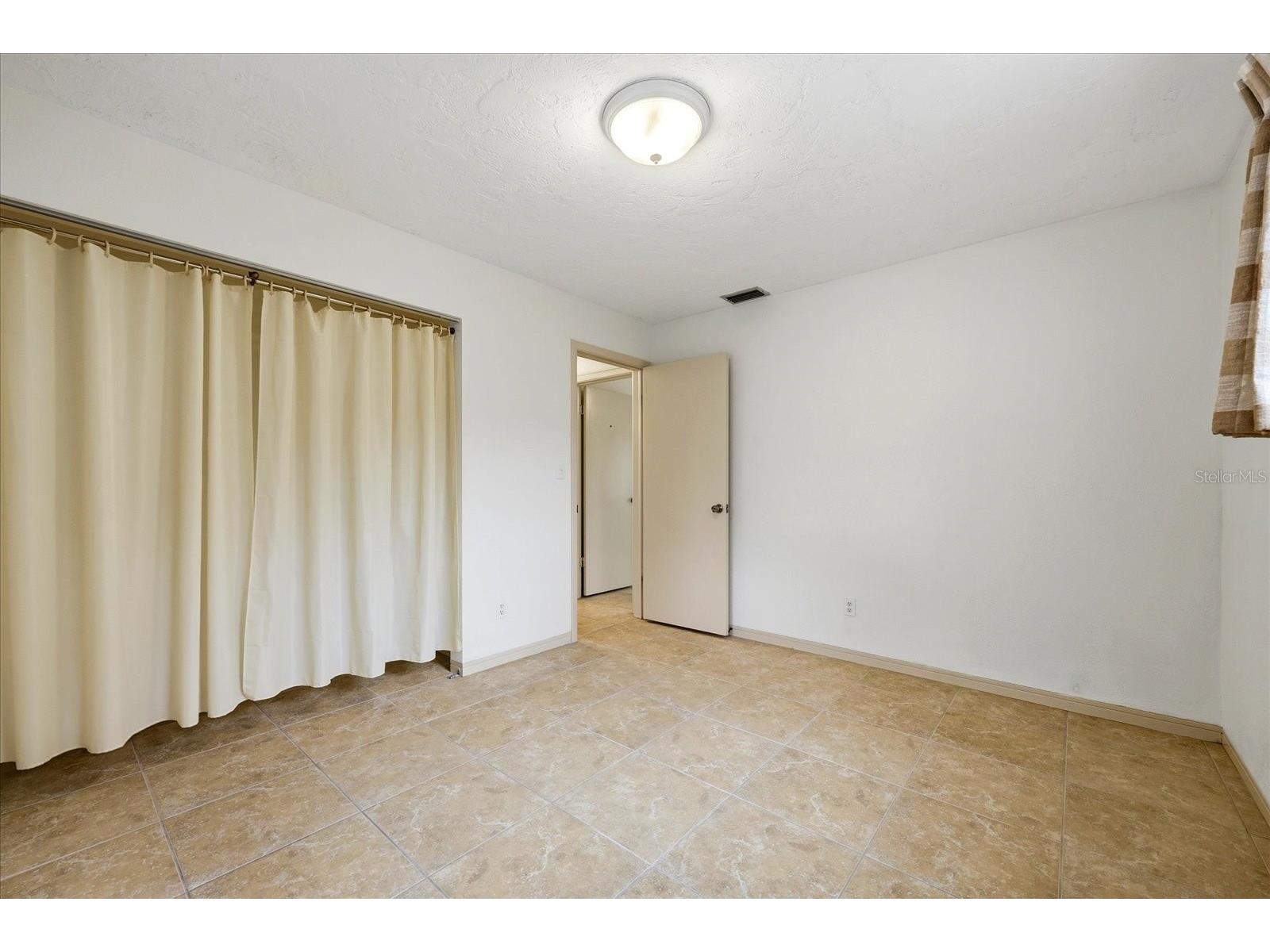 5027 1st Avenue N Saint Petersburg FL 33710 TB8524539 image15