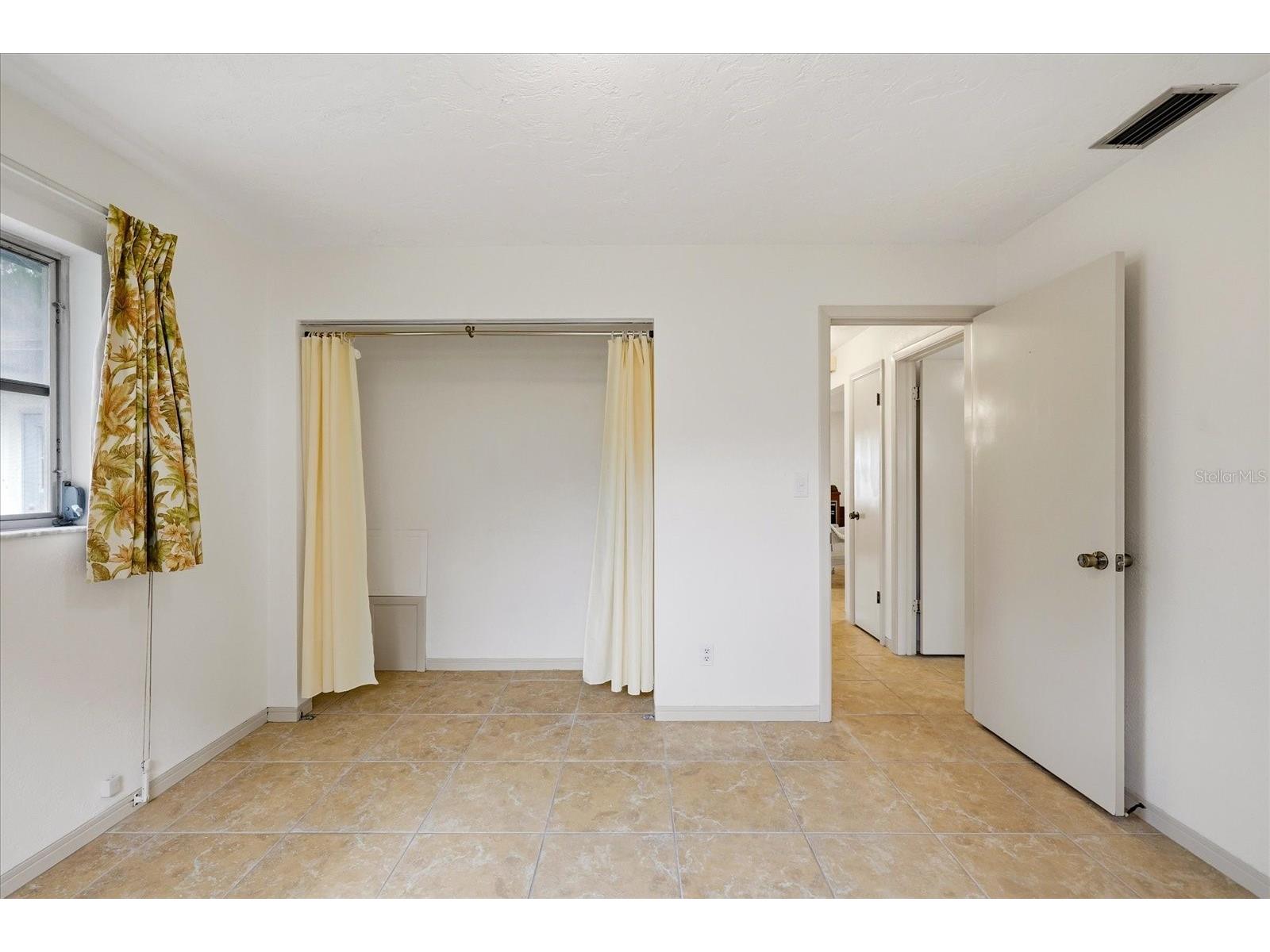 5027 1st Avenue N Saint Petersburg FL 33710 TB8524539 image16
