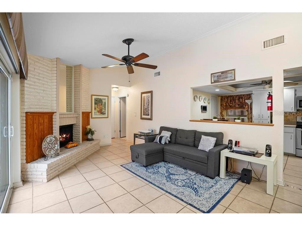 5027 Jamaica Circle #7 Orlando FL 32808 O6263145 image3