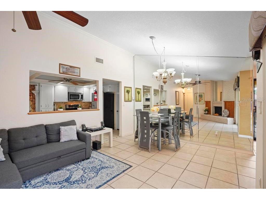 5027 Jamaica Circle #7 Orlando FL 32808 O6263145 image8