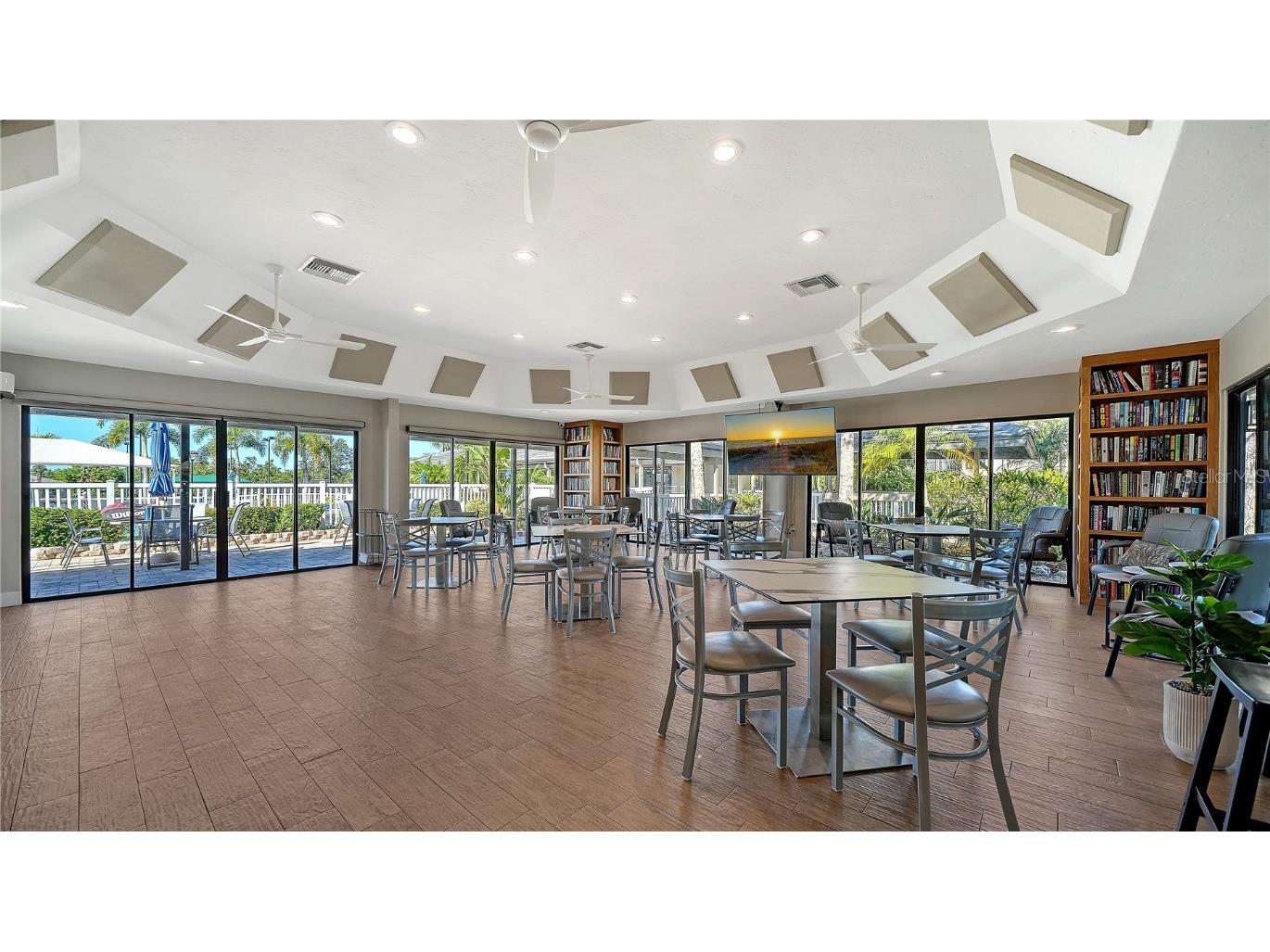 5027 Kestral Park #64 Sarasota FL 34231 A4670504 image31