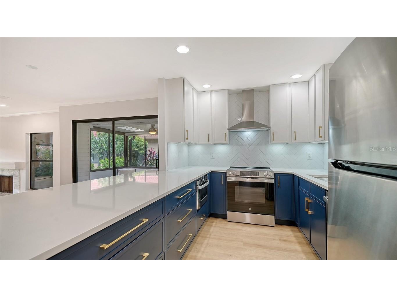 5027 Kestral Park #64 Sarasota FL 34231 A4670504 image7