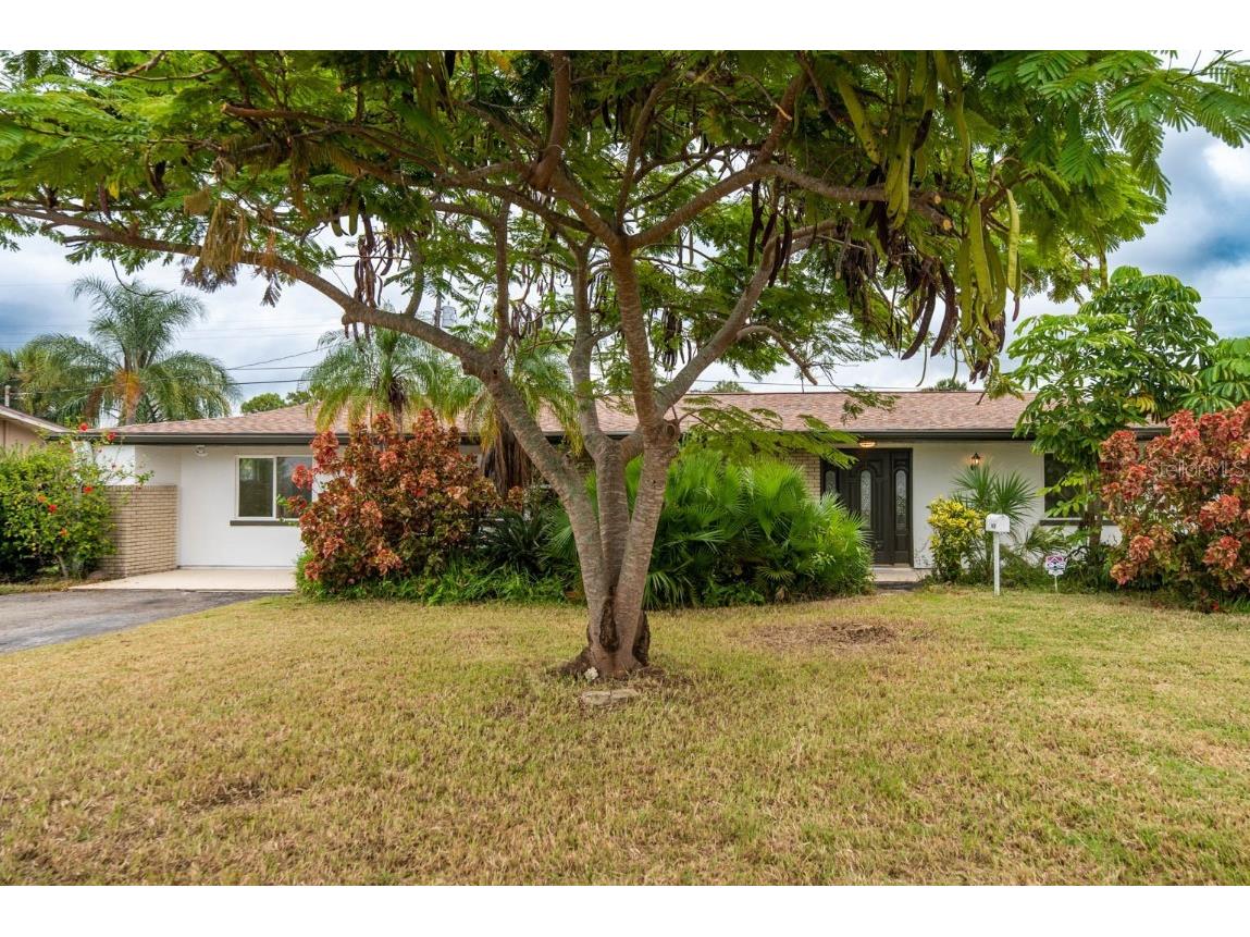 5028 42nd Street S Saint Petersburg FL 33711 U8179186 image1