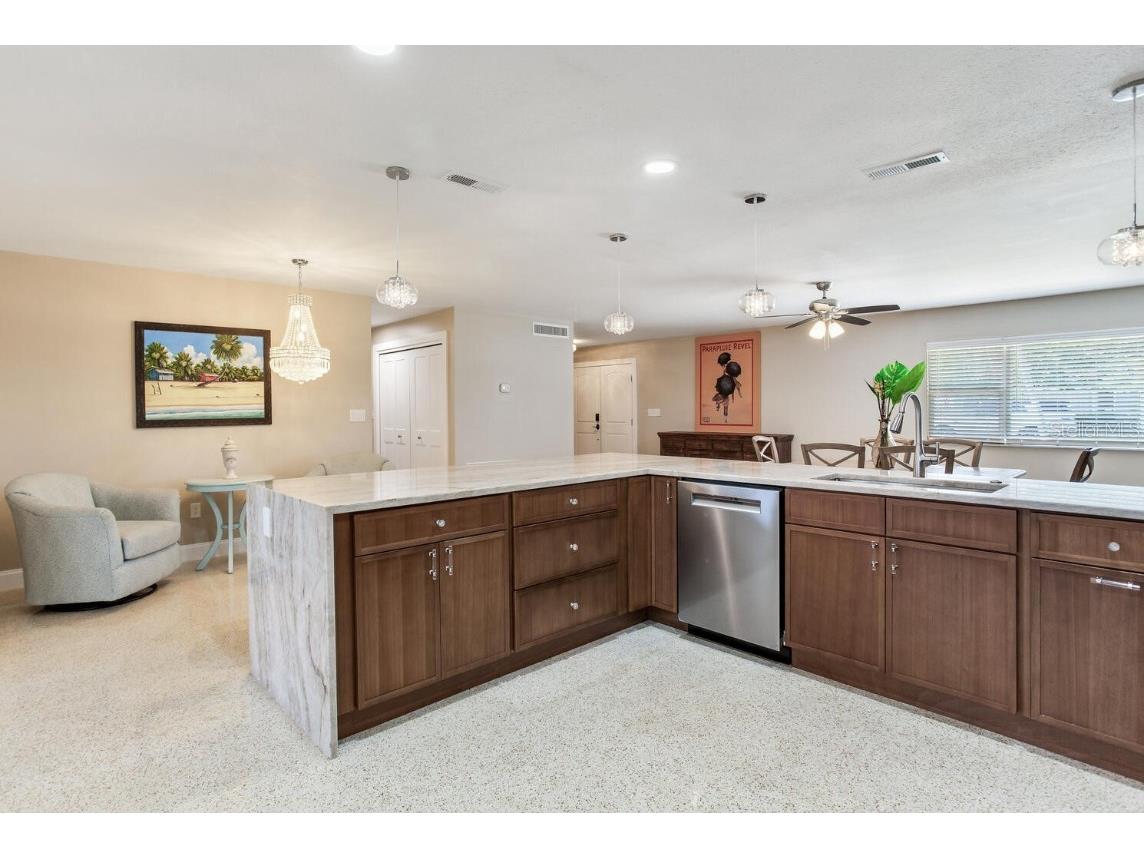 5028 42nd Street S Saint Petersburg FL 33711 TB8452104 image17