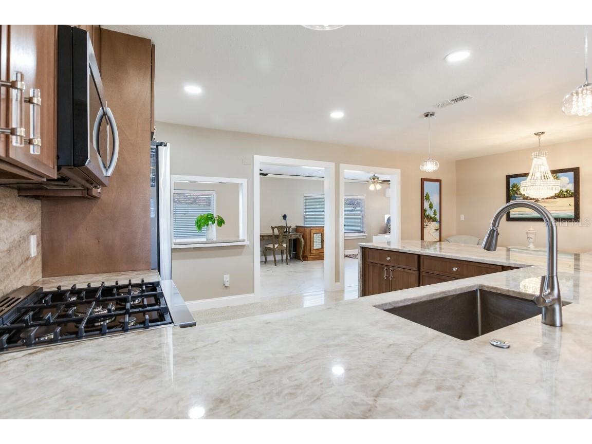 5028 42nd Street S Saint Petersburg FL 33711 TB8452104 image18