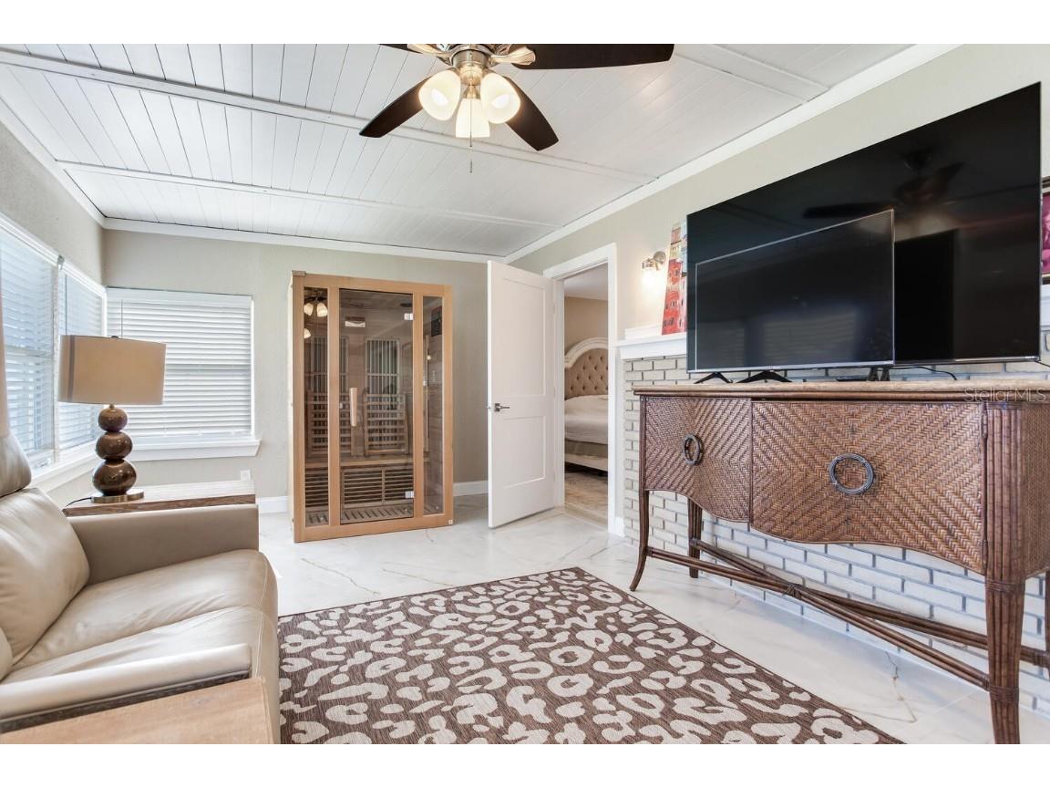 5028 42nd Street S Saint Petersburg FL 33711 TB8452104 image20