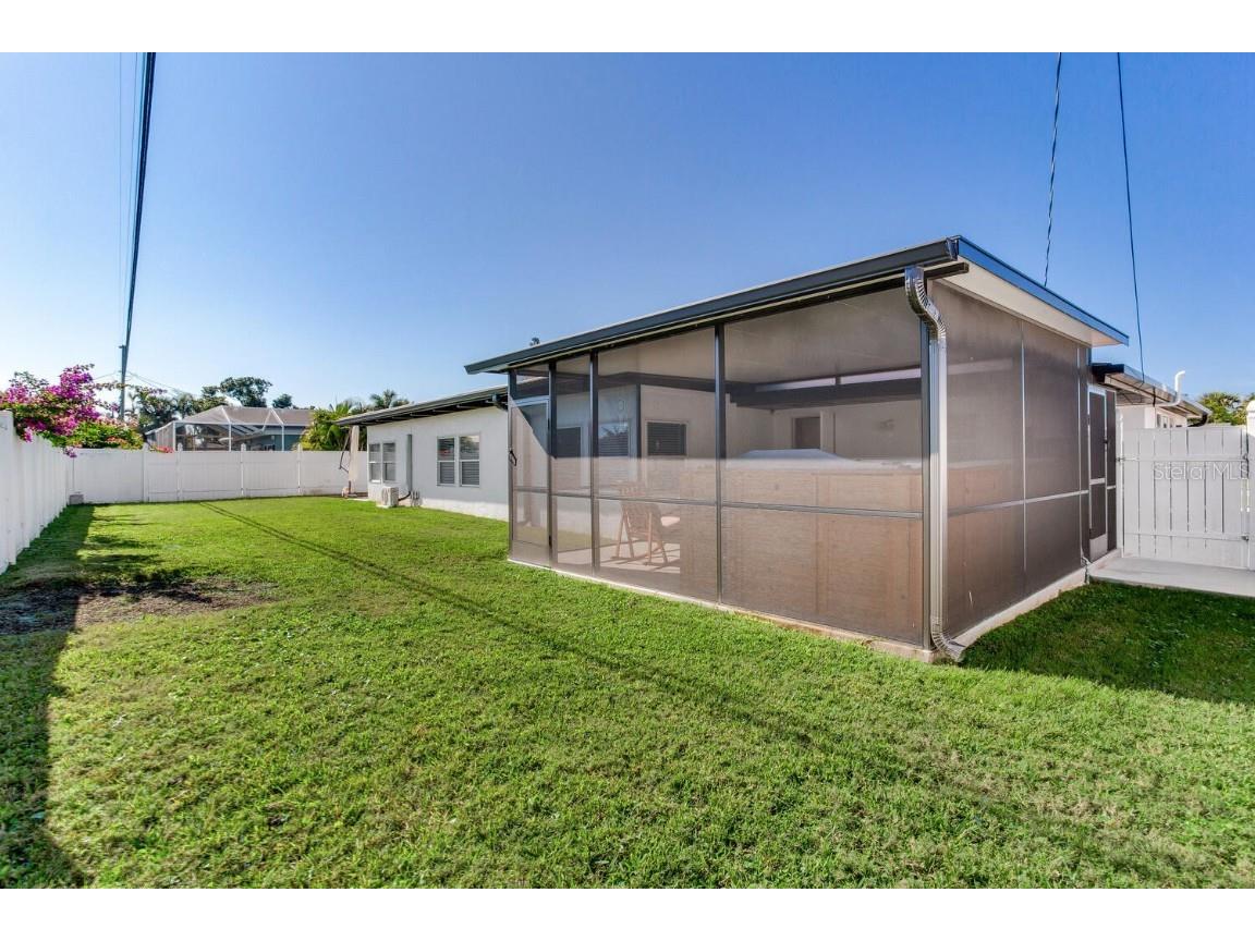 5028 42nd Street S Saint Petersburg FL 33711 TB8452104 image41