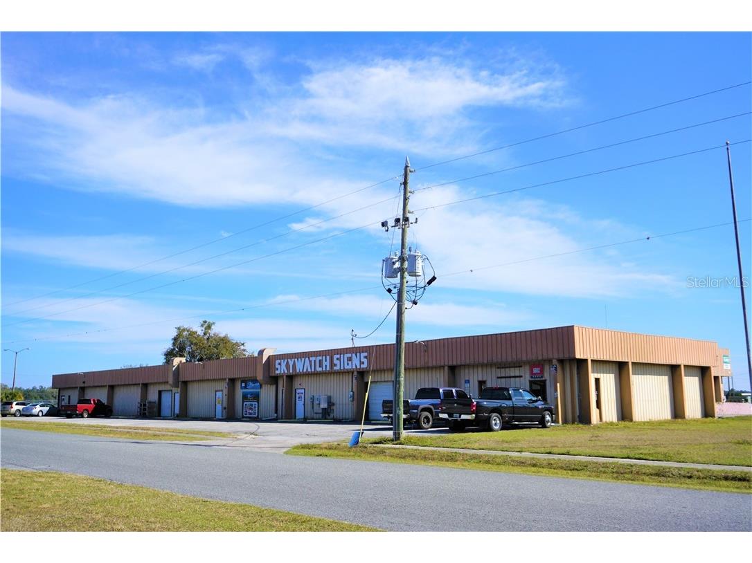 5028 Airport Road 5048, Zephyrhills, FL, 33542 MLS T3286097 Edina