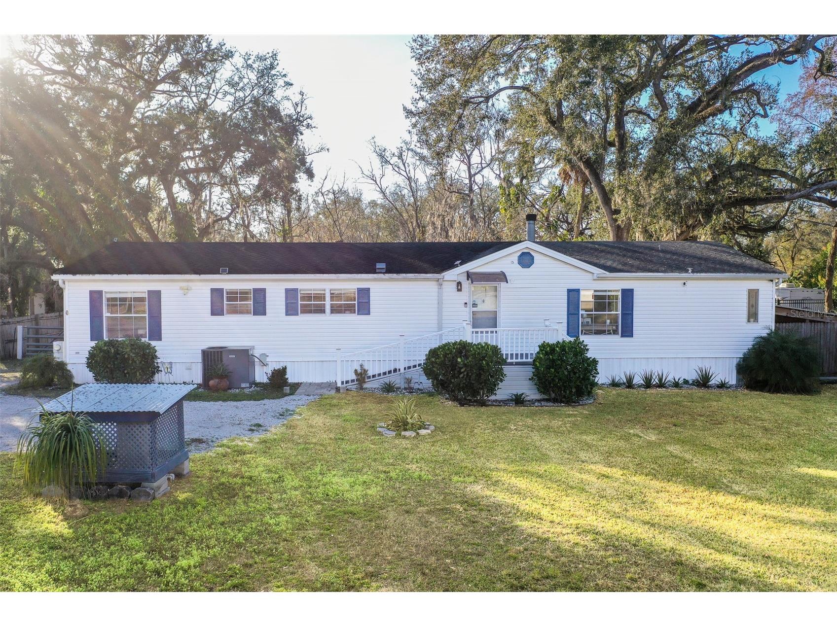 5028 Clewis Avenue Tampa FL 33610 - TAMPA BYPASS CANAL L4958658 image1