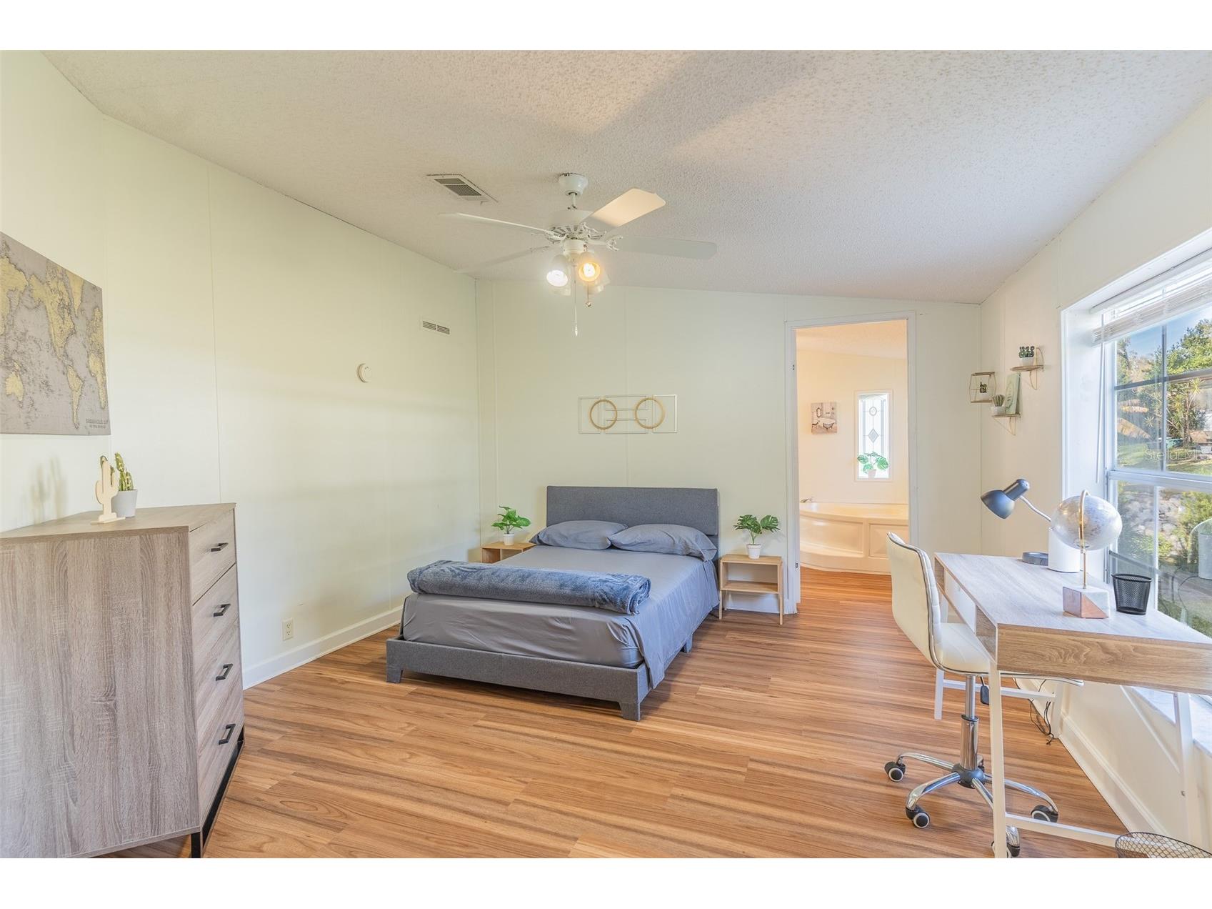 5028 Clewis Avenue Tampa FL 33610 - TAMPA BYPASS CANAL L4958658 image12