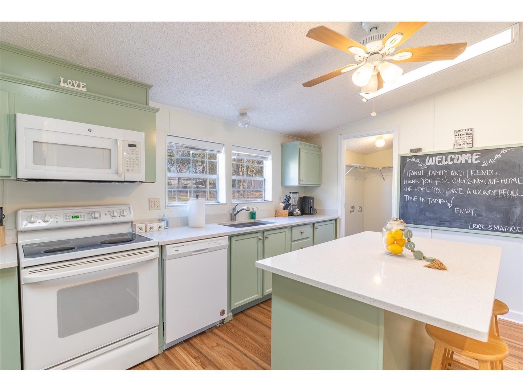 5028 Clewis Avenue Tampa FL 33610 - TAMPA BYPASS CANAL L4958658 image8