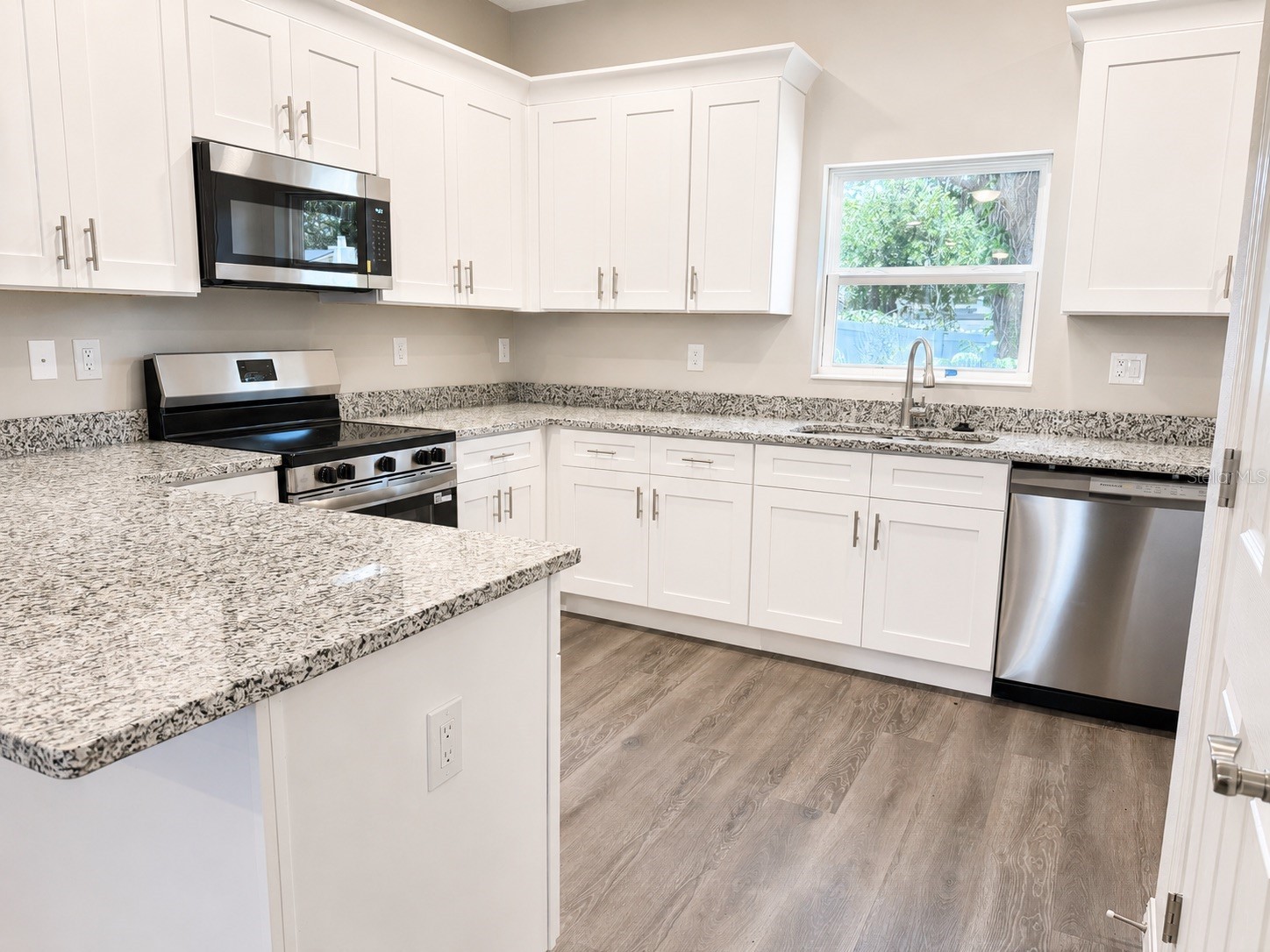 5028 Finders Court Tampa FL 33617 TB8517800 image7