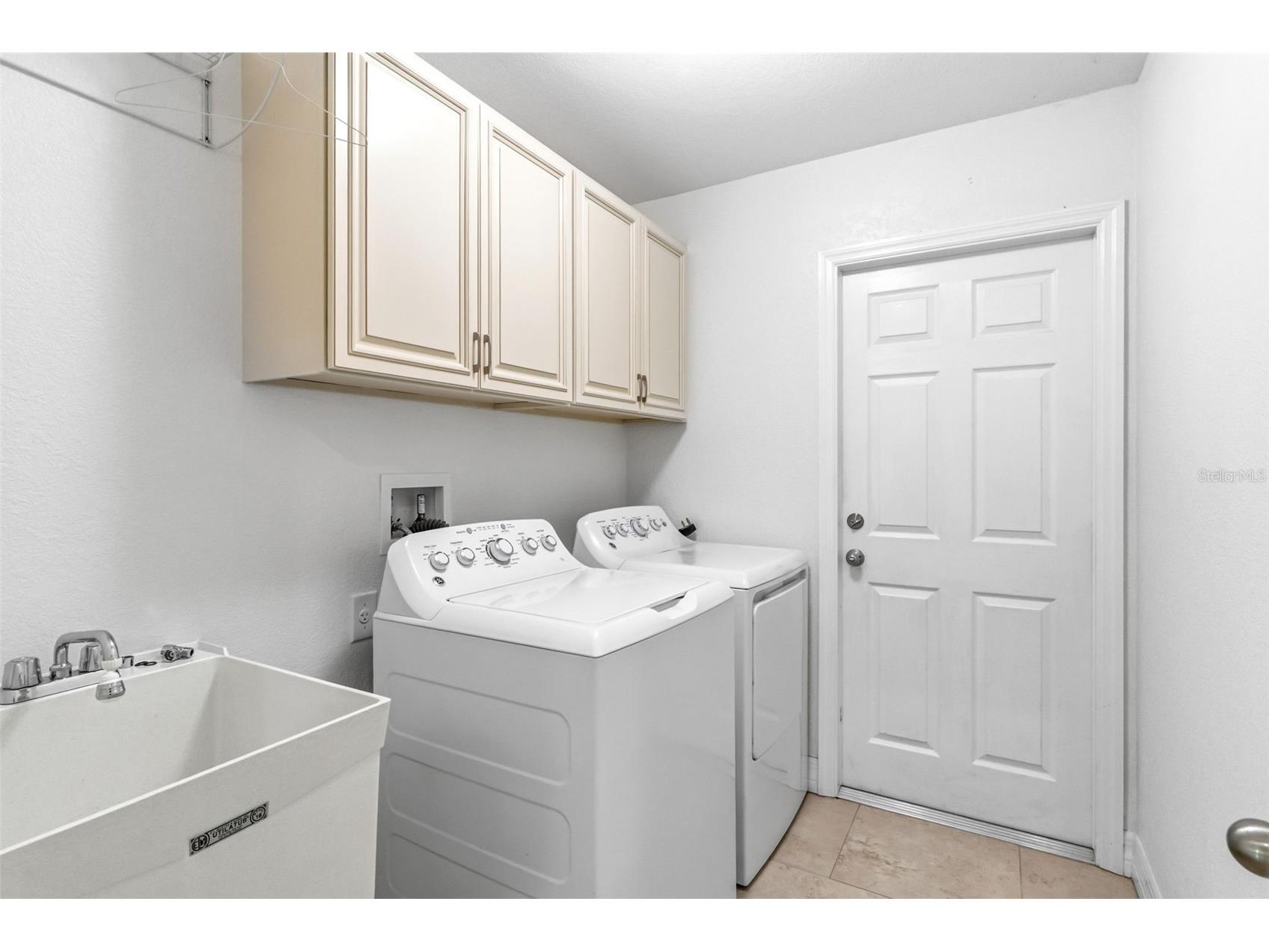 5028 Inverness Street North Port FL 34288 A4686844 image33