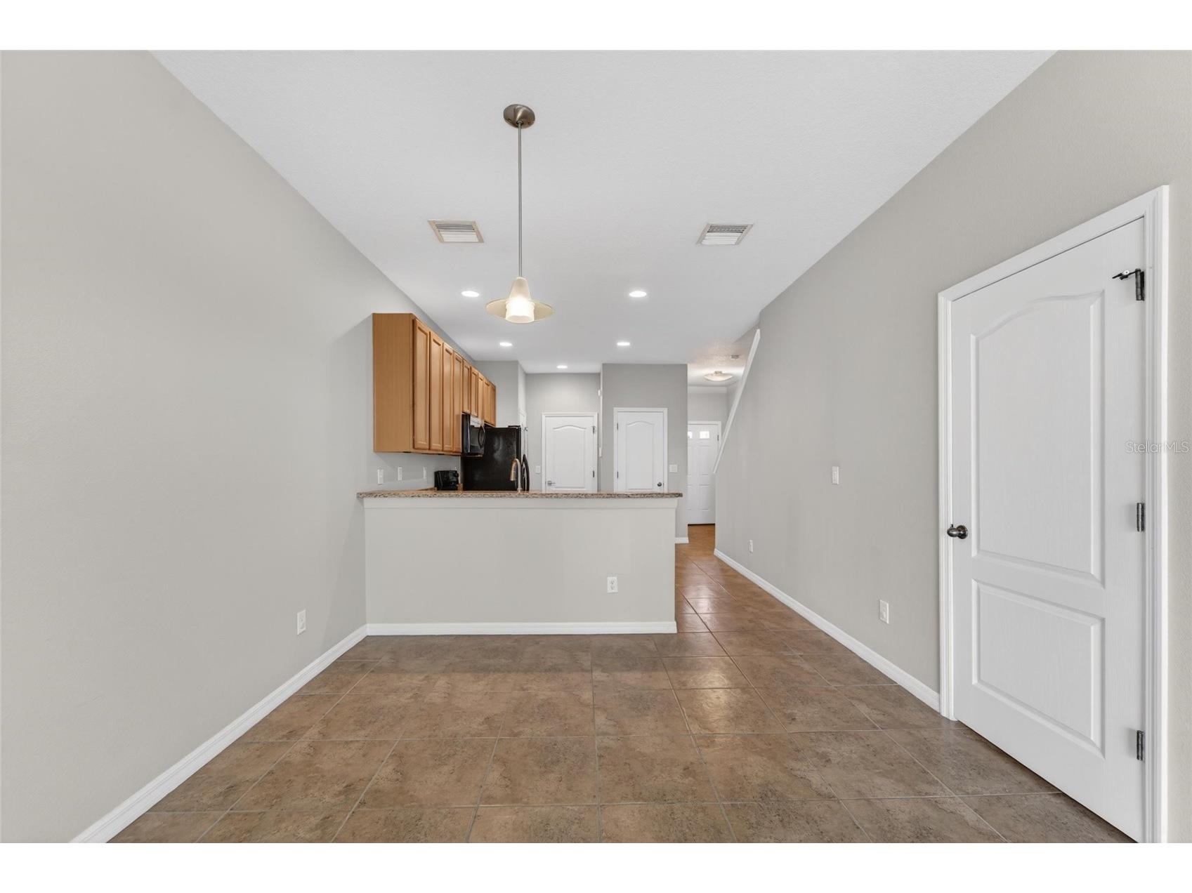 5028 White Sanderling Court Tampa FL 33619 TB8517518 image14