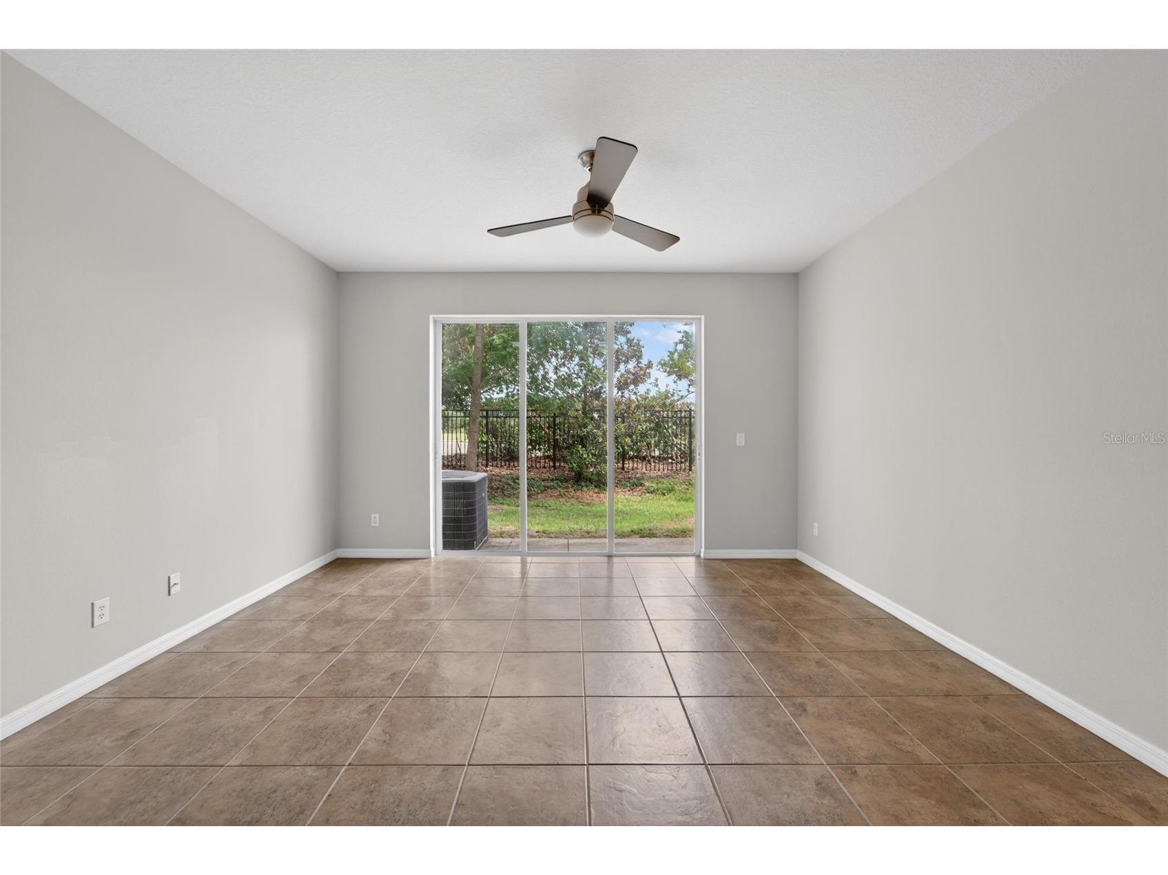 5028 White Sanderling Court Tampa FL 33619 TB8517518 image16