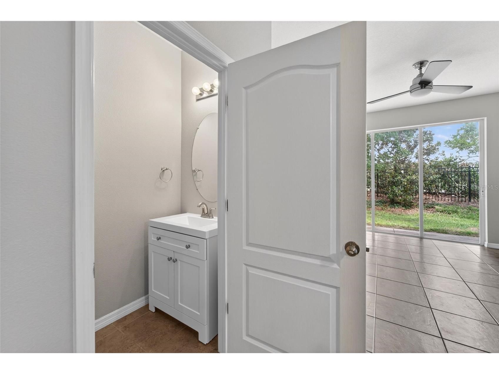 5028 White Sanderling Court Tampa FL 33619 TB8517518 image19