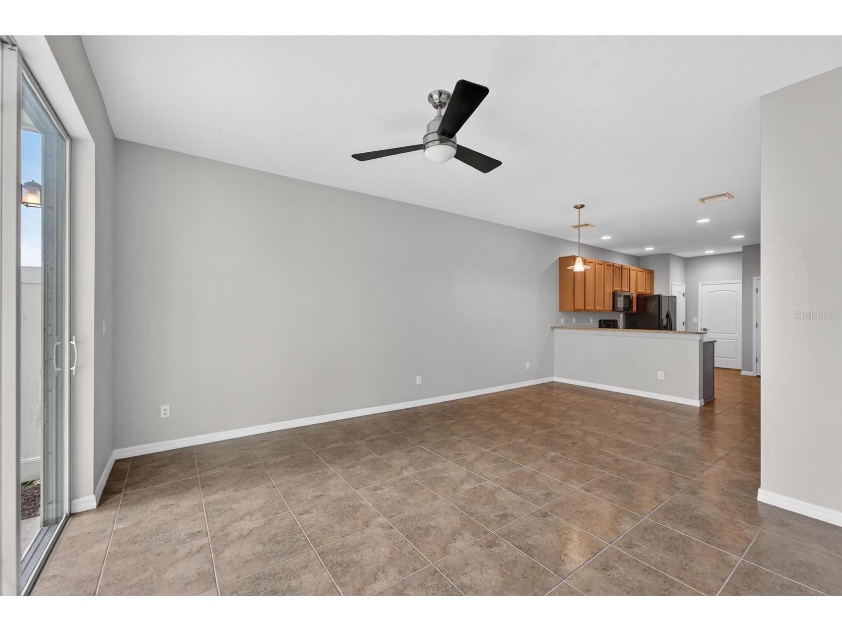 5028 White Sanderling Court Tampa FL 33619 TB8517518 image21